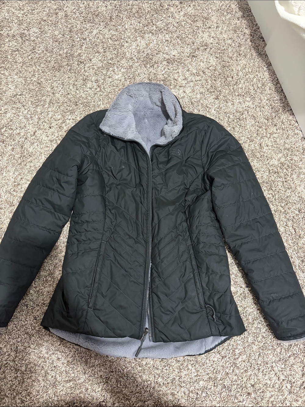 The North Face Black Women’s Reversible Insulated Puffer Jacket